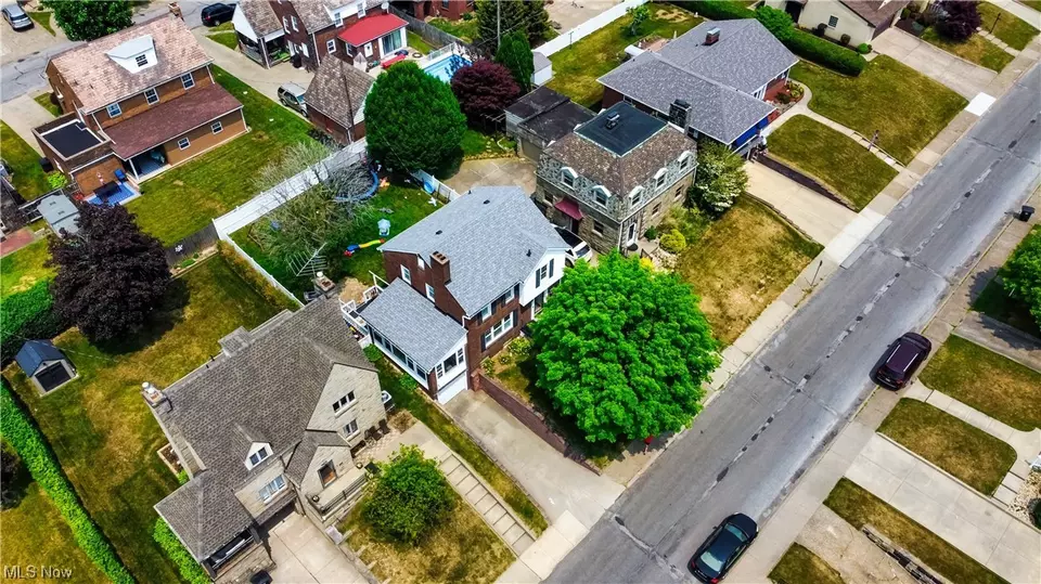  1715 Oregon Ave, Steubenville, OH 43952 photo 2