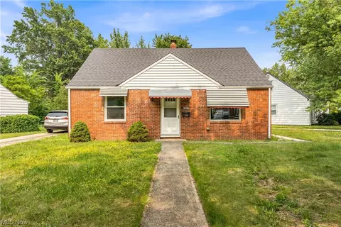 23317 Roger Dr, Euclid, OH 44123