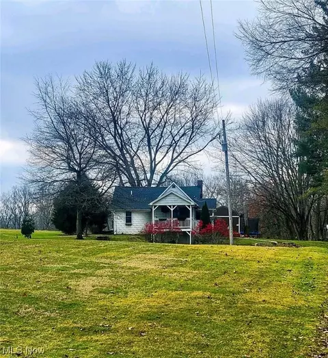 16290 Ellsworth Rd, Berlin Center, OH 44401