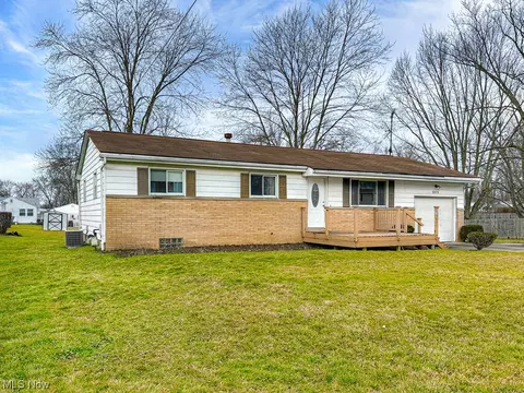 5075 Alva Ave NW, Warren, OH 44483