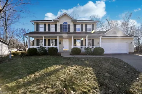 3324 Capricio St NE, Canton, OH 44721