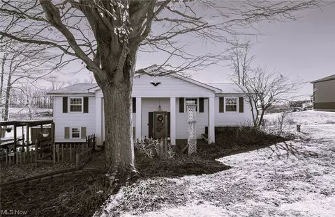 34187 Winona Rd, Salem, OH 44460