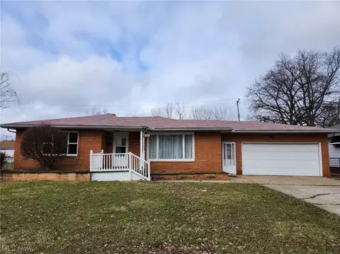 11840 Summerland Ave, Cleveland, OH 44111