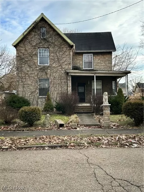 61 Woodland Ave SE, Massillon, OH 44646