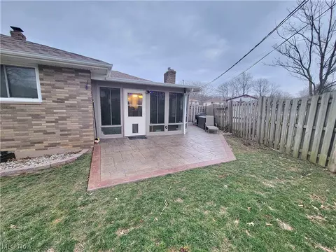 2011 Camelot Dr, Parma, OH 44134 photo 45