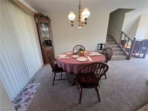 149 Calico Dr, Dover, OH 44622 photo 10
