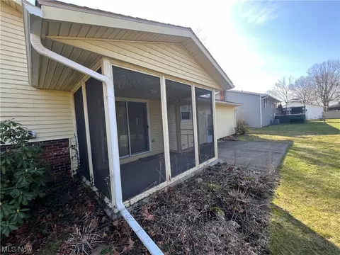 149 Calico Dr, Dover, OH 44622 photo 38