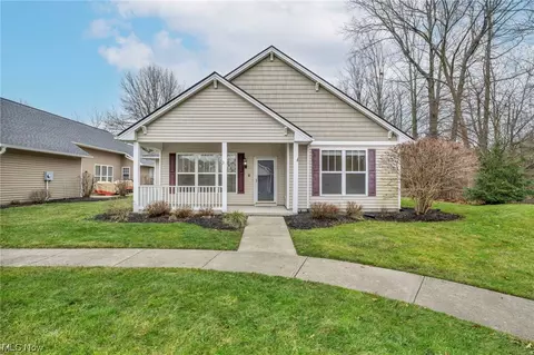 36119 Bridgeport Dr, North Ridgeville, OH 44039