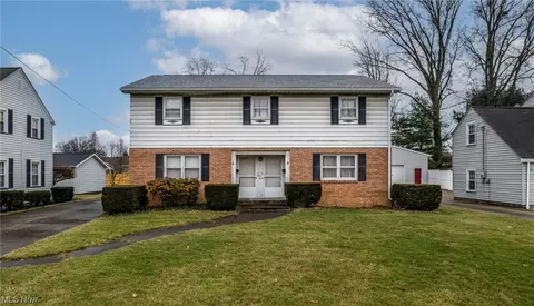 836-834 Genesee NE, Warren, OH 44483