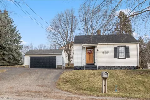3819 21st St SW, Canton, OH 44706
