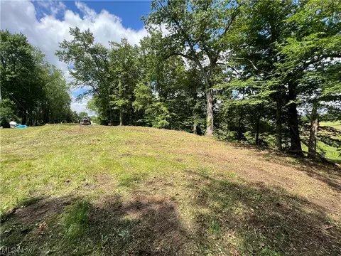 Kingston Road, Green, OH 44232