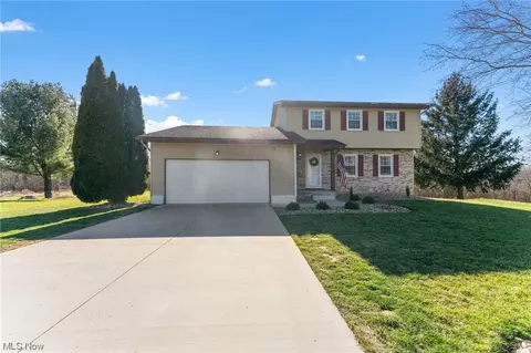 229 Waggaman Cir, Boardman, OH 44512