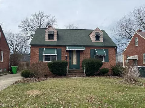 316 E 246th St, Euclid, OH 44123