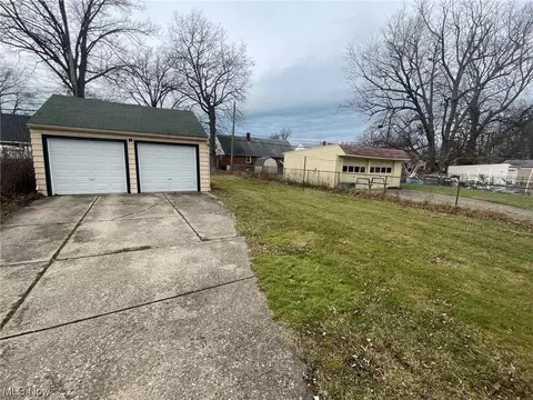 316 E 246th St, Euclid, OH 44123 photo 21