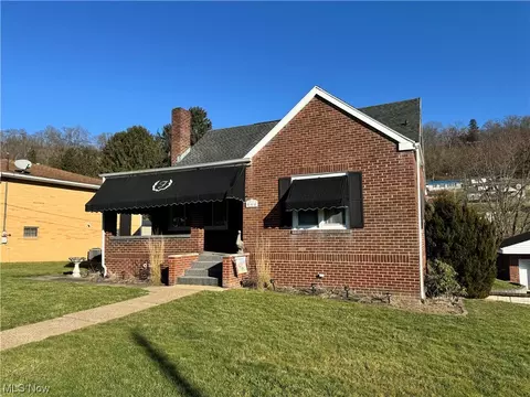 242 Wagner Ave, Bellaire, OH 43906