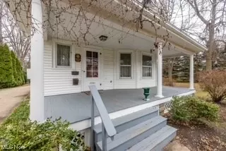 Exterior - 7341 Maple St, Mentor, OH 44060 photo 6 of 7