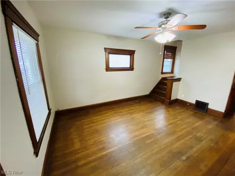 110 Princeton, Elyria, OH 44035 photo 2