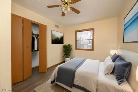 Bedroom - 8616 Fromes Ave NE, Canton, OH 44721 photo 4 of 4