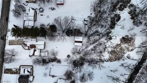 Exterior - 8616 Fromes Ave NE, Canton, OH 44721 photo 9 of 9