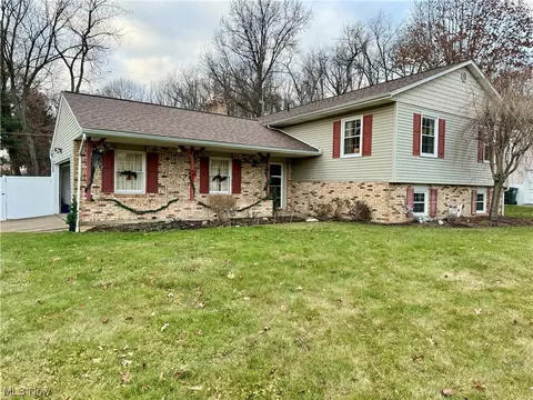 1005 Bellarbor NW, Canton, OH 44708