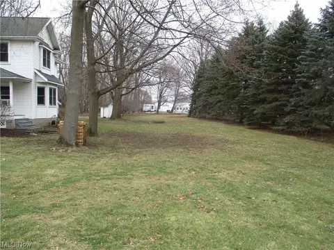 Maple Street, Mentor, OH 44060 photo 4