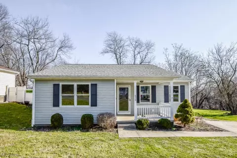 636 Cliff St NW, Massillon, OH 44647
