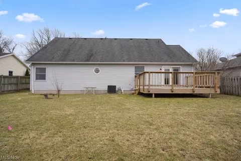 Exterior - 313 Loyola Dr, Elyria, OH 44035 photo 3 of 7