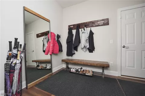 Entry Way - 93 Harvester, Copley, OH 44321 photo 2 of 2
