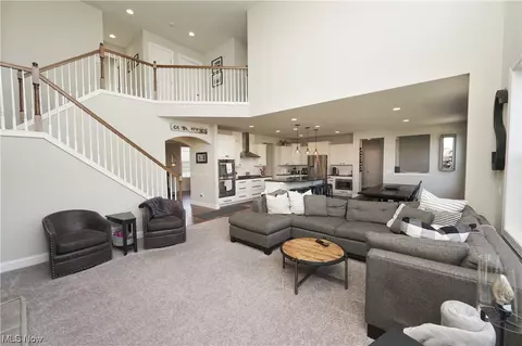 Living - 93 Harvester, Copley, OH 44321 photo 4 of 8