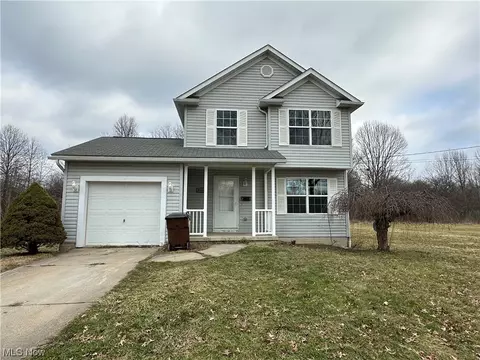 9144 Maple Grv, Windham, OH 44288