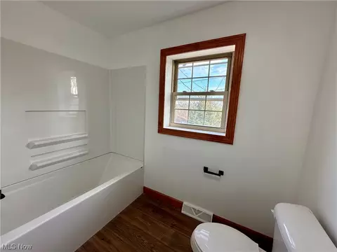 Bath - 14 Pine Ln, Wheeling, WV 26003 photo 2 of 5