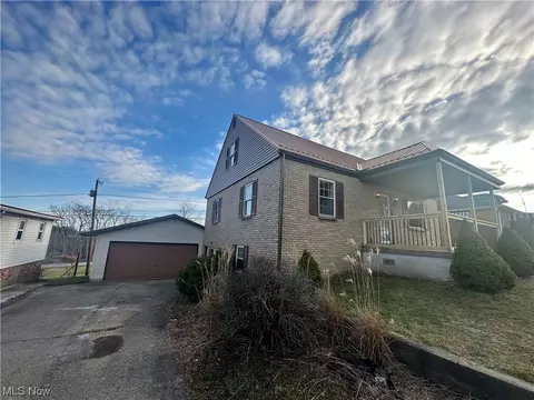 Exterior - 14 Pine Ln, Wheeling, WV 26003 photo 3 of 6
