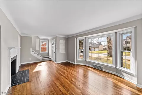 Living - 175 E 196th St, Euclid, OH 44119 photo 1 of 3