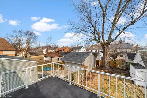 Exterior - 175 E 196th St, Euclid, OH 44119 photo 2 of 2