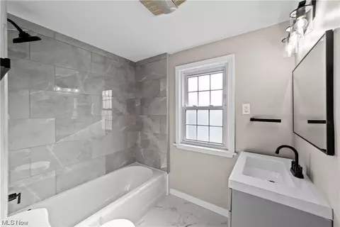 Bath - 175 E 196th St, Euclid, OH 44119 photo 3 of 3