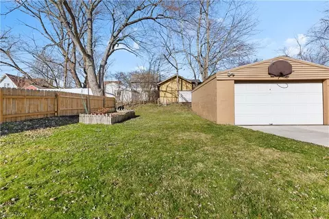 Exterior - 50 Stanton Ave, Boardman, OH 44512 photo 7 of 8
