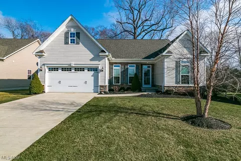 5451 Blue Heron Way, Mentor, OH 44060