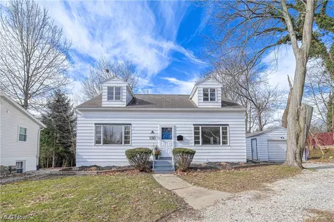 130 Oneida Pl, Akron, OH 44313