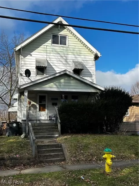 1032 Neptune, Akron, OH 44301