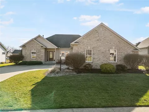 6598 Donelson Cir, Canton, OH 44708