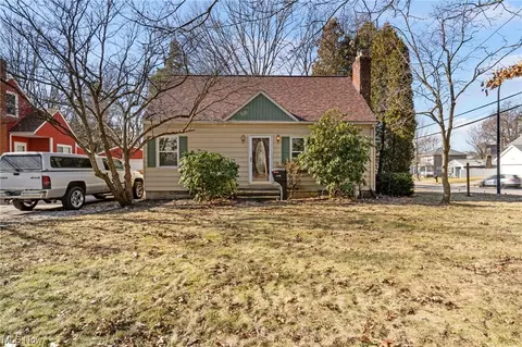 1712 Breiding Rd, Akron, OH 44310