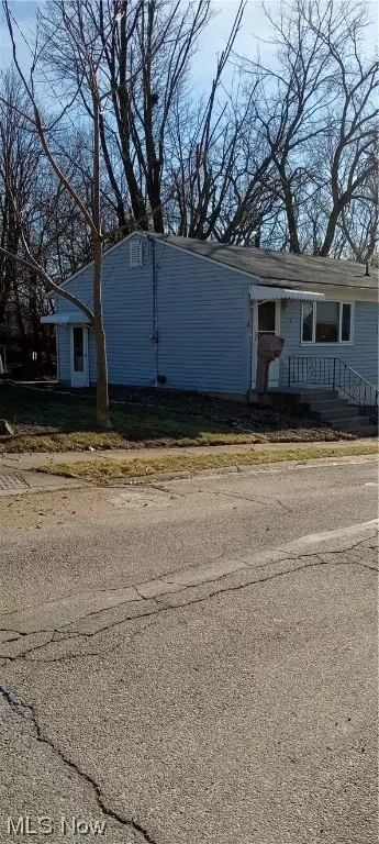 Exterior - 2 Smith, Elyria, OH 44035 photo 2 of 9