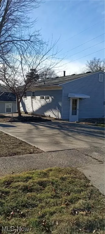 Exterior - 2 Smith, Elyria, OH 44035 photo 4 of 9