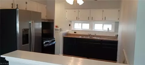Kitchen - 2 Smith, Elyria, OH 44035 photo 1 of 2