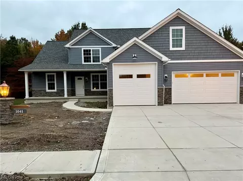 1041 Arrowhead, Vermilion, OH 44089