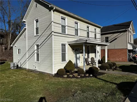54977 National, Bridgeport, OH 43912