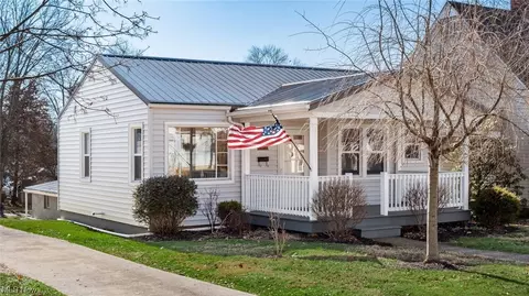 634 Merrick Ave, Zanesville, OH 43701