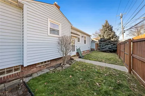 Exterior - 5402 Forest Ave, Parma, OH 44129 photo 10 of 10
