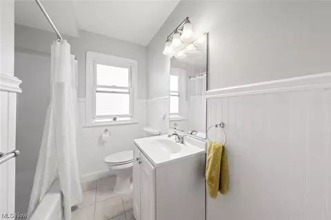 Bath - 5402 Forest Ave, Parma, OH 44129 photo 1 of 1