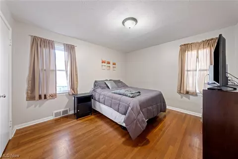Bedroom - 5402 Forest Ave, Parma, OH 44129 photo 3 of 5